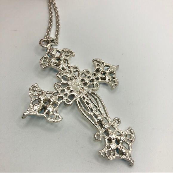 Bundle of necklaces - frog and cross - Picture 5 of 15